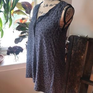 H&M Blue leopard long high low print blouse